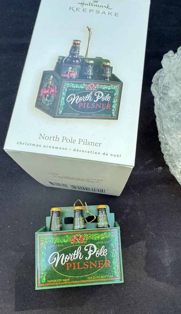North Pole Pilsner 6 Pack Bottled Beer Hallmark Keepsake Christmas Ornament -C18